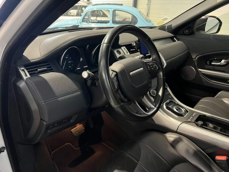Image secondaire de LAND ROVER - RANGE ROVER EVOQUE - 2.0 D - 4X4 - SE DYNAMIC - 180CV - 2017 - Attelage - BVA