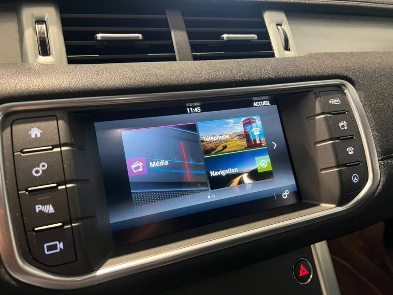 Image secondaire de LAND ROVER - RANGE ROVER EVOQUE - 2.0 D - 4X4 - SE DYNAMIC - 180CV - 2017 - Attelage - BVA