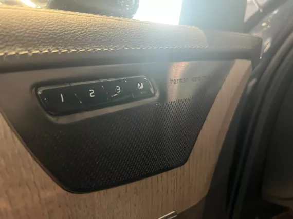 Image secondaire de Volvo XC90 T8 AWD Recharge - Ultimate Chrome