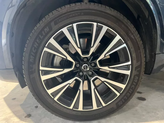 Image secondaire de Volvo XC90 T8 AWD Recharge - Ultimate Chrome