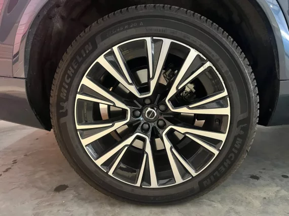 Image secondaire de Volvo XC90 T8 AWD Recharge - Ultimate Chrome