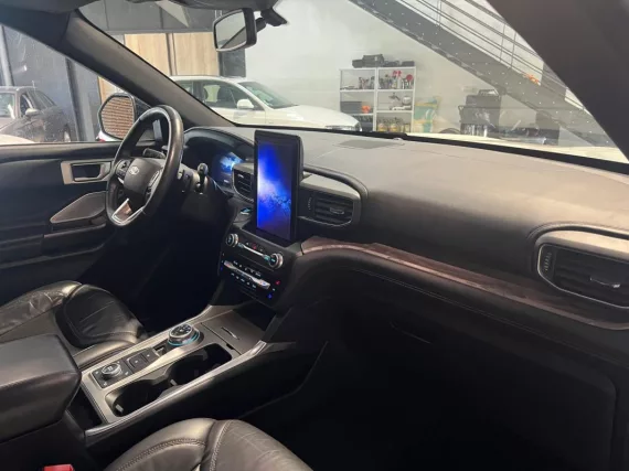 Image secondaire de Ford Explorer Platinium
