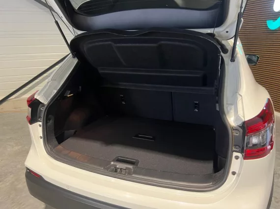 Image secondaire de Nissan Qashqai II SUV 1.5 dCi connecta