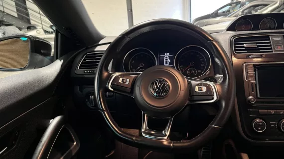 Image secondaire de Volkswagen Scirocco III 2.0 TSI 180 ch Black Session