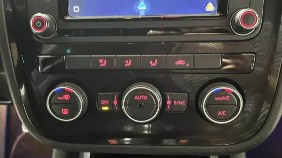 Image secondaire de Volkswagen Scirocco III 2.0 TSI 180 ch Black Session