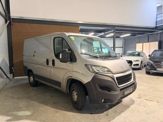 Image secondaire de Peugeot Boxer Camionnette 2.2 BlueHDi 140