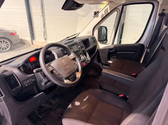 Image secondaire de Peugeot Boxer Camionnette 2.2 BlueHDi 140