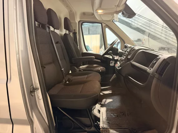 Image secondaire de Peugeot Boxer Camionnette 2.2 BlueHDi 140
