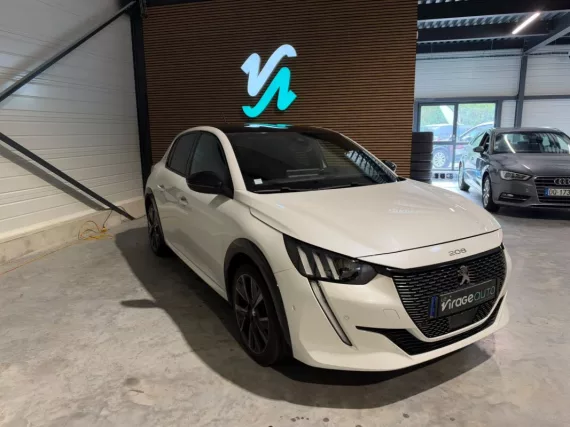 Image secondaire de Peugeot 208 II 1.5 BlueHDI 100 GT Line