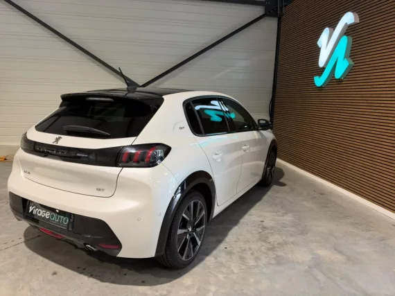 Image secondaire de Peugeot 208 II 1.5 BlueHDI 100 GT Line